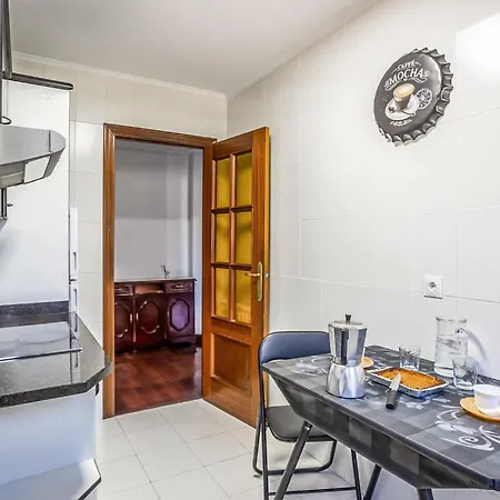 Nice In With Kitchen Apartment *